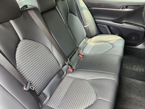 Used 2023 Toyota Camry SE w/ Cold Weather Package FWD image 16