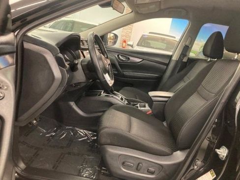 Used 2020 Nissan Rogue SV AWD/4WD image 10