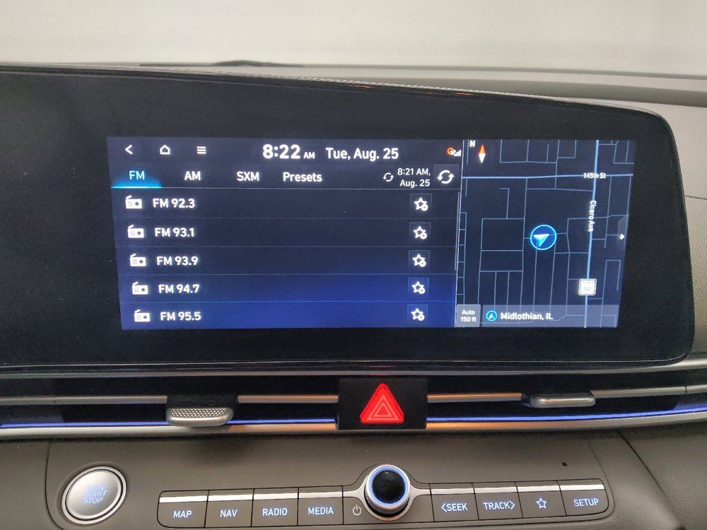 Used 2025 Hyundai Elantra SEL FWD image 25