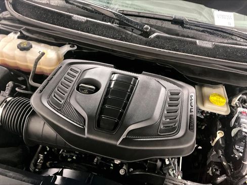 Used 2024 Jeep Wagoneer L Series III w/ Flexible Seating Group image 35