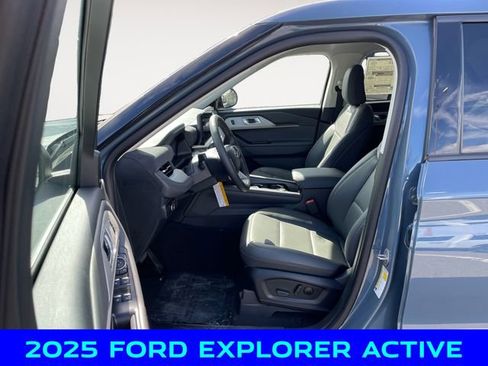 New 2025 Ford Explorer Active w/ Active Comfort Package image 9