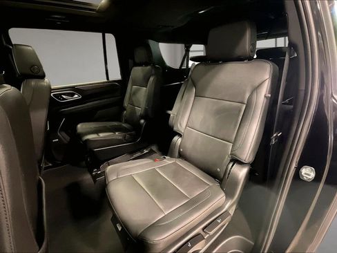 Used 2023 Chevrolet Suburban Z71 w/ Luxury Package AWD/4WD image 22