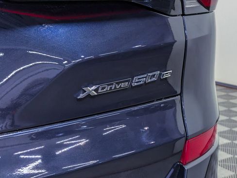 New 2026 BMW X5 xDrive50e image 6