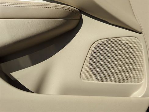 Certified 2018 Nissan Murano Platinum w/ Cargo Package image 27