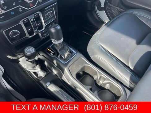 Used 2024 Jeep Wrangler High Altitude AWD/4WD image 24