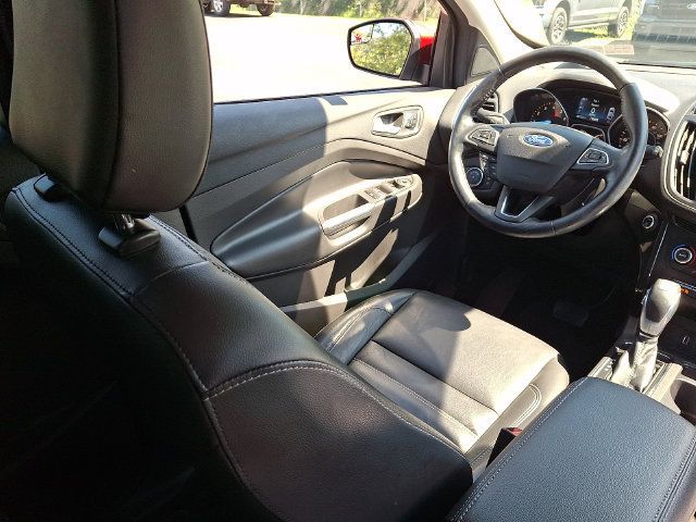 Used 2019 Ford Escape Titanium AWD/4WD image 18