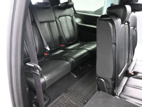 Used 2024 Jeep Wagoneer L Series II w/ Flexible Seating Group AWD/4WD image 20