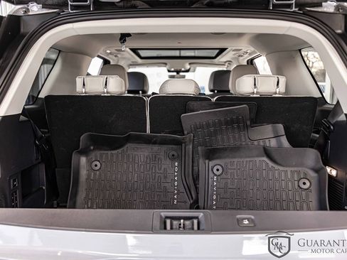 Used 2025 Lincoln Navigator Reserve image 15