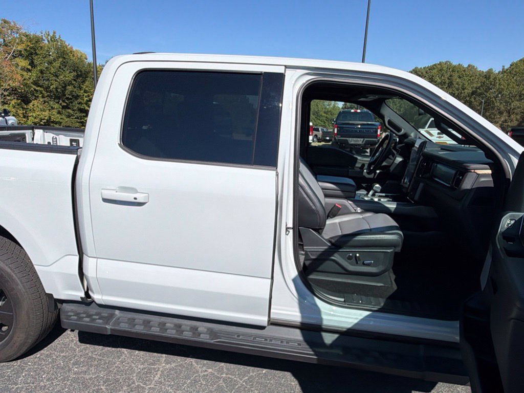Used 2024 Ford F150 Lightning Lariat AWD/4WD image 19