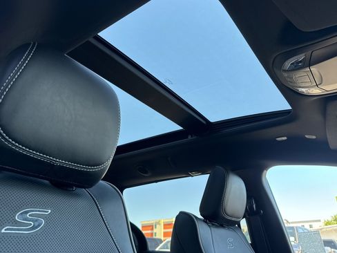 New 2027 Chrysler Pacifica Limited AWD/4WD image 14