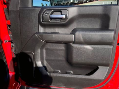 Certified 2022 Chevrolet Silverado 1500 Custom image 21