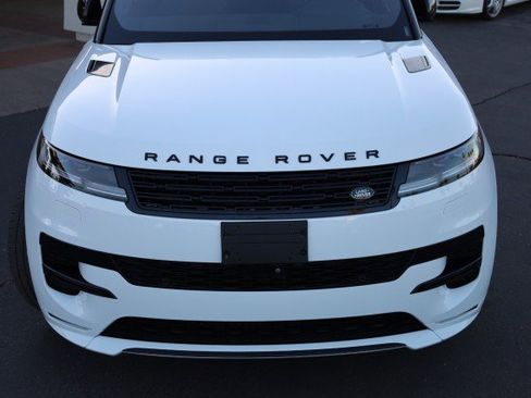 Used 2023 Land Rover Range Rover Sport SE Dynamic AWD/4WD image 9
