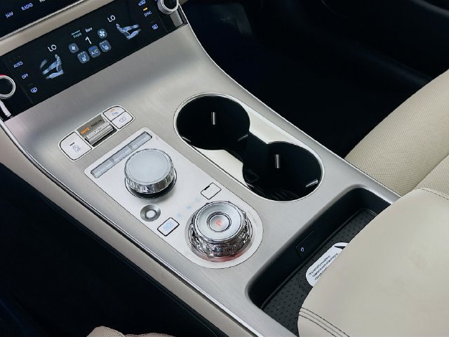 New 2026 Genesis GV70 2.5T Select AWD/4WD image 15
