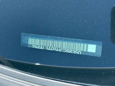 Used 2017 Nissan Altima 2.5 S w/ Power Driver Seat Package FWD image 3