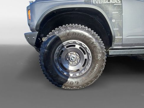Used 2023 Ford Bronco Everglades image 15