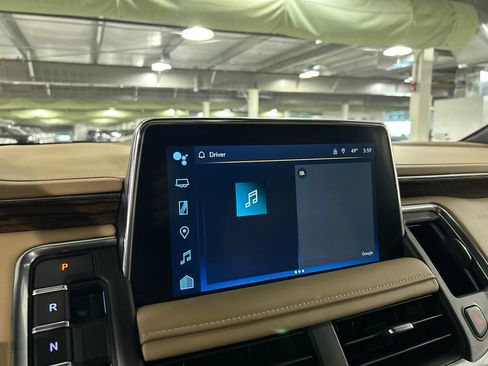 Used 2023 Chevrolet Tahoe Premier AWD/4WD image 16
