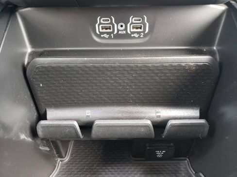 Used 2022 RAM 1500 Laramie w/ Sport Appearance Package AWD/4WD image 20