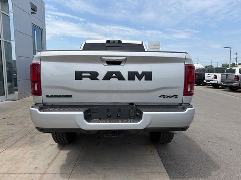 New 2026 RAM 2500 Laramie w/ Night Edition AWD/4WD image 42