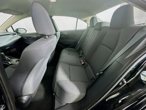 Used 2025 Toyota Corolla LE image 27