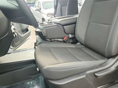 Used 2024 GMC Sierra 2500 Pro w/ Convenience Package image 19