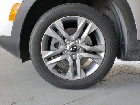 Used 2021 Kia Seltos S image 40