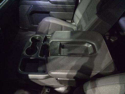 Used 2024 GMC Sierra 1500 Elevation image 30