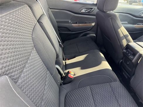 Certified 2018 GMC Acadia SLE image 7