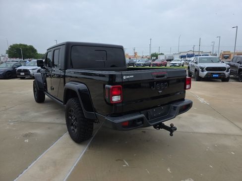 Used 2023 Jeep Gladiator Sport AWD/4WD image 16