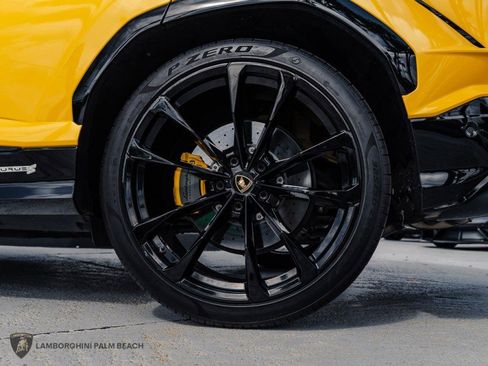 Used 2023 Lamborghini Urus S image 33