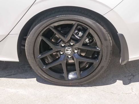 Used 2025 Honda Civic Sport image 6