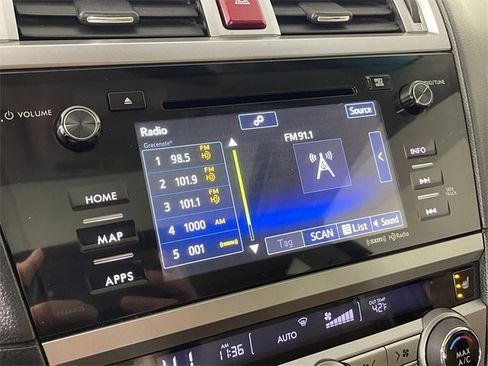 Used 2015 Subaru Legacy 2.5i Limited image 7