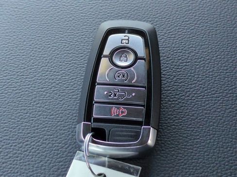 New 2026 Ford F150 Lariat w/ Equipment Group 502A High image 29