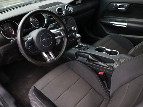 Used 2015 Ford Mustang Coupe image 17