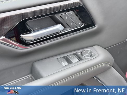 New 2026 GMC Yukon XL Elevation w/ Elevation Premium Package image 17