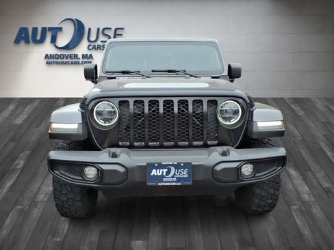 Used 2022 Jeep Gladiator Sport AWD/4WD image 2