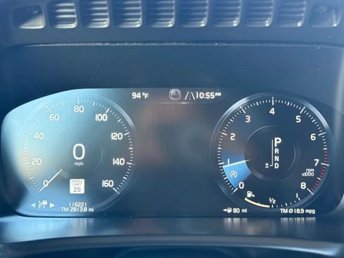 Used 2018 Volvo XC90 T6 Momentum w/ Convenience Package AWD/4WD image 33