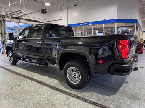 Used 2022 Chevrolet Silverado 3500 High Country w/ Snow Plow Prep/Camper Package image 5