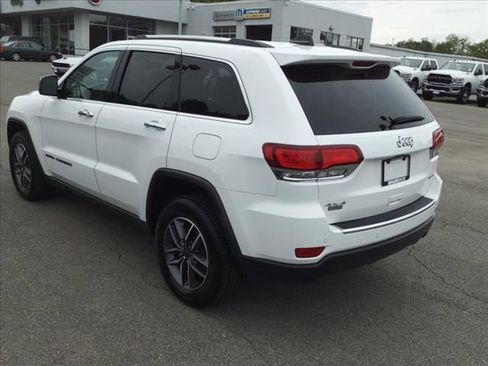 Used 2022 Jeep Grand Cherokee Limited image 14