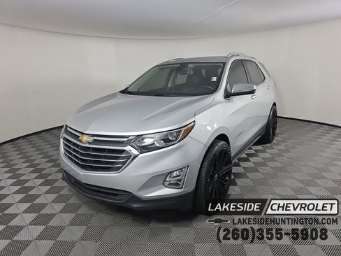 Used 2021 Chevrolet Equinox Premier image 1