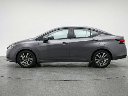 Used 2025 Nissan Versa SV image 5