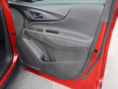 Certified 2023 Chevrolet Equinox RS image 36