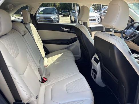 Certified 2024 Ford Edge Titanium image 29