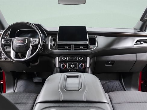 Used 2023 GMC Yukon SLE image 9