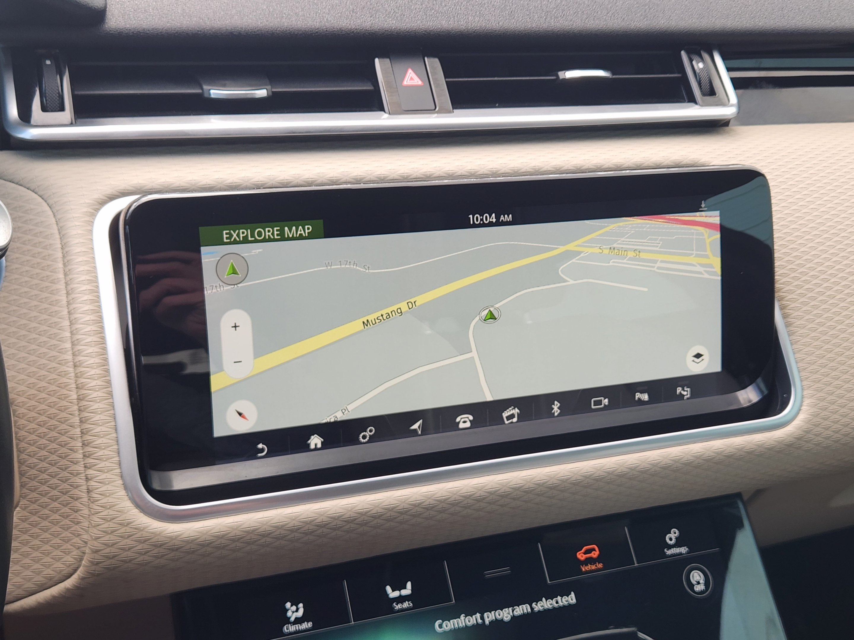 Used 2019 Land Rover Range Rover Velar R-Dynamic SE AWD/4WD image 12