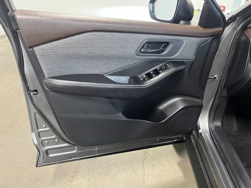 Used 2021 Nissan Rogue S FWD image 25