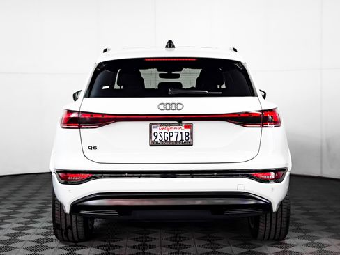 Certified 2025 Audi Q6 e-tron Premium w/ Convenience Package image 14