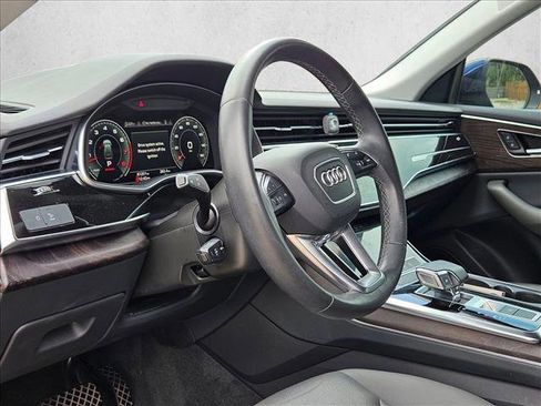 Used 2022 Audi Q8 Premium Plus AWD/4WD image 9