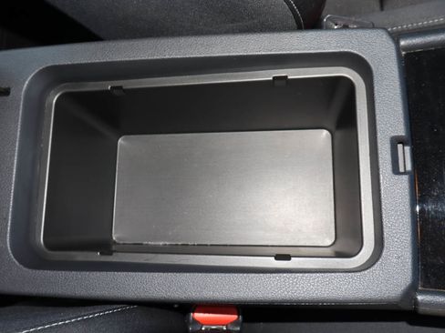 Used 2024 Nissan Altima 2.5 SV FWD image 23