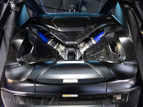 Used 2020 Acura NSX AWD/4WD image 38