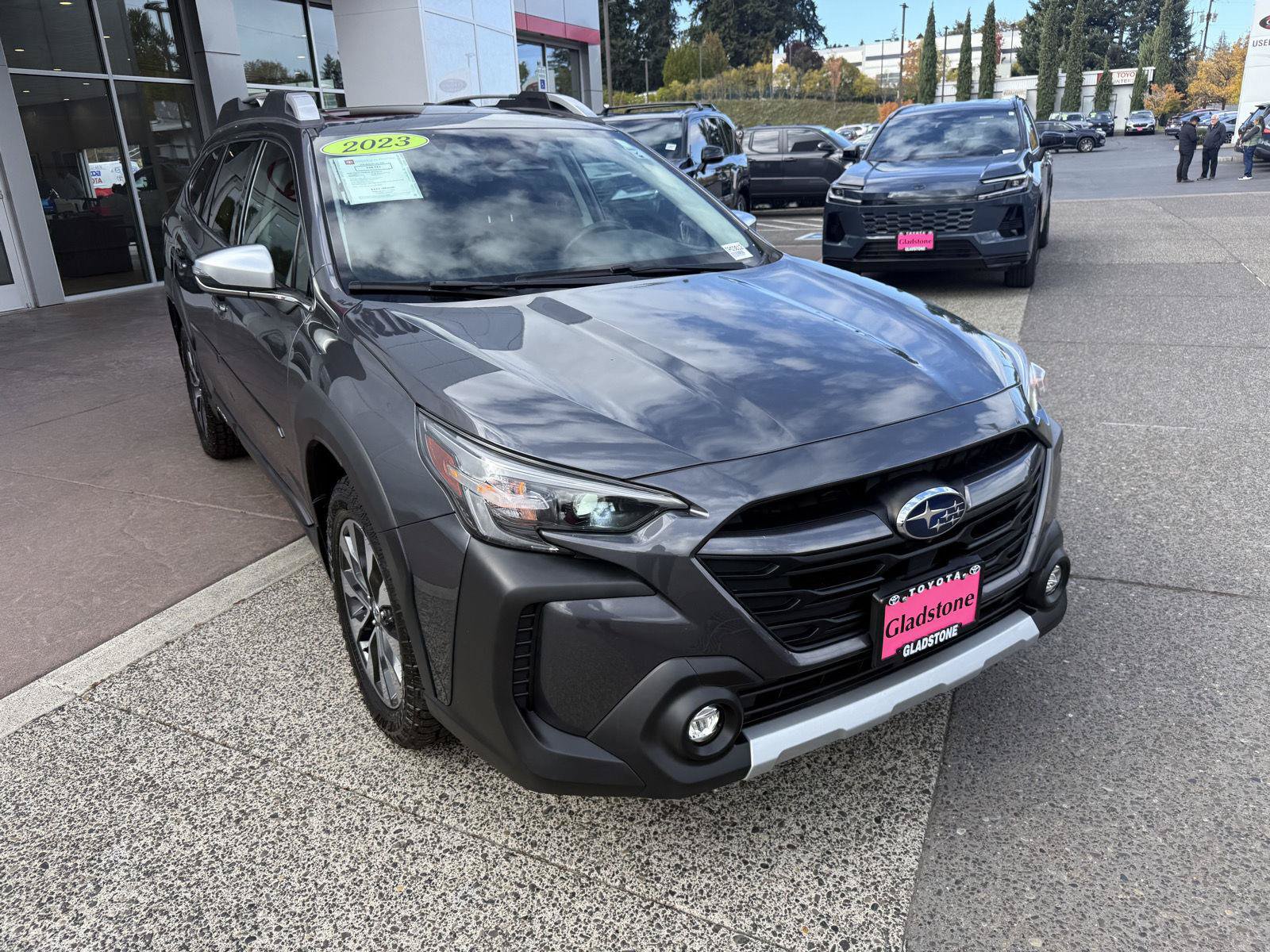 Used 2023 Subaru Outback Touring XT w/ Popular Package #2 AWD/4WD image 9